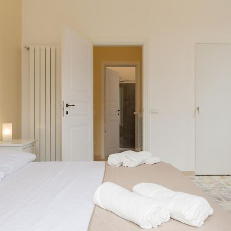 Al Corso Apartments Noto Exterior photo