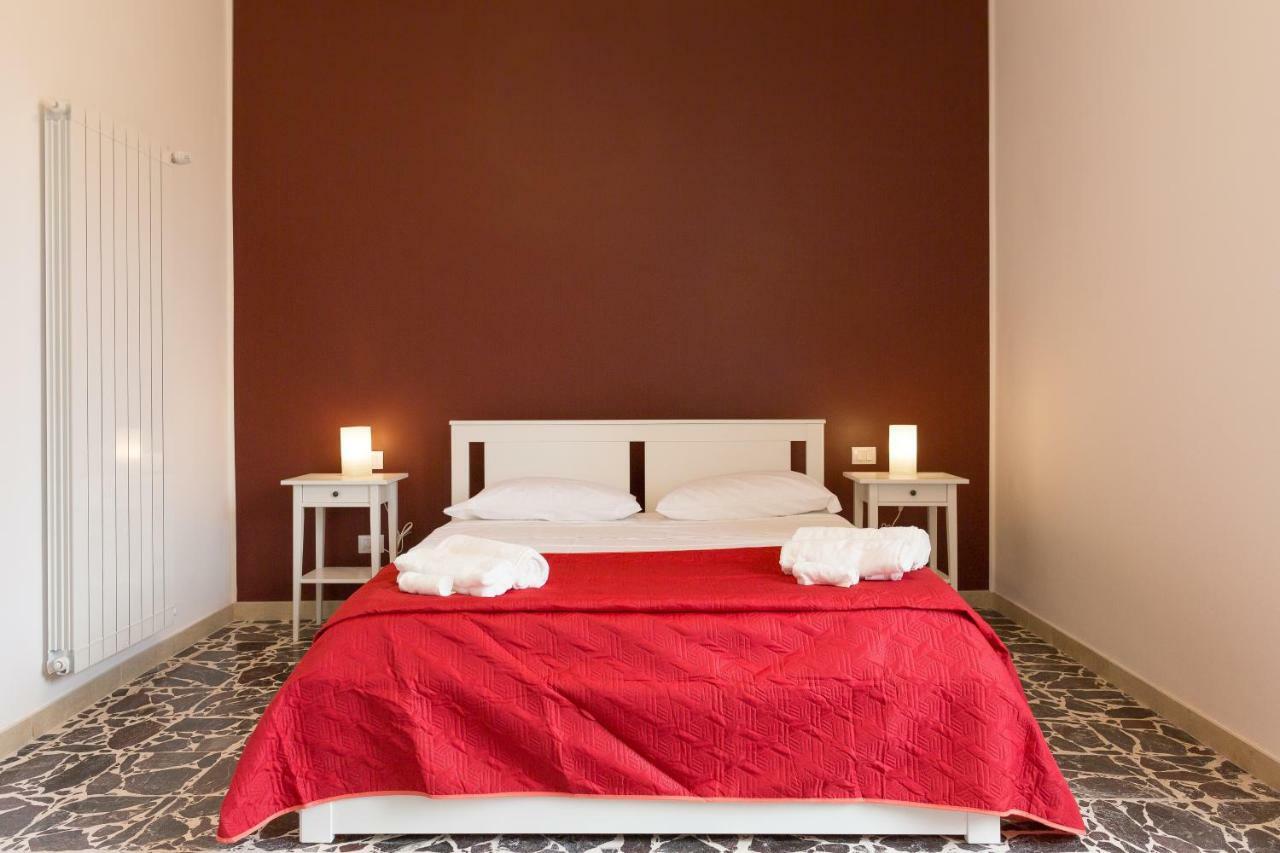 Al Corso Apartments Noto Exterior photo